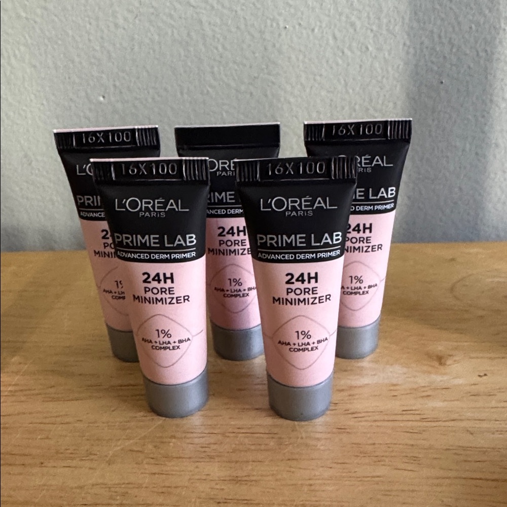 Makeup Bundle - Picture 3 of 6